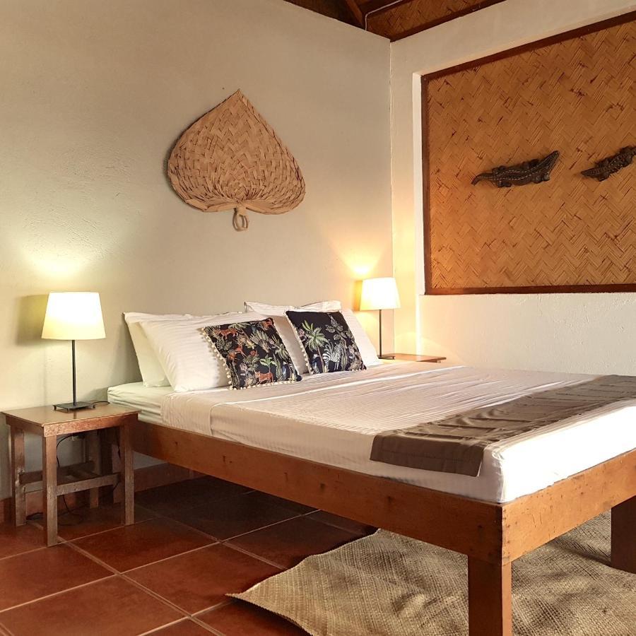 Golden Monkey Beach Hotel Эль-Нидо Экстерьер фото