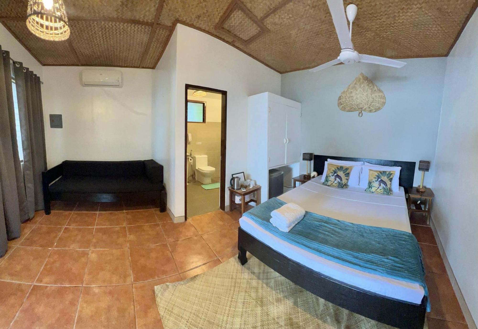 Golden Monkey Beach Hotel Эль-Нидо Экстерьер фото