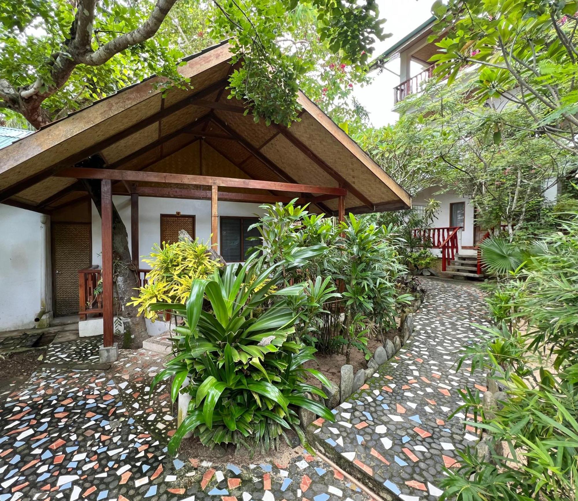 Golden Monkey Beach Hotel Эль-Нидо Экстерьер фото