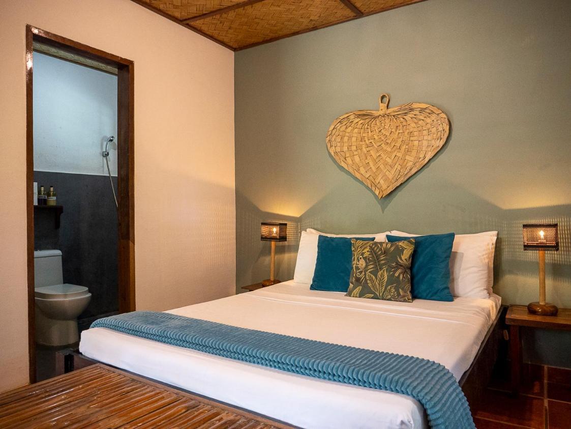 Golden Monkey Beach Hotel Эль-Нидо Экстерьер фото