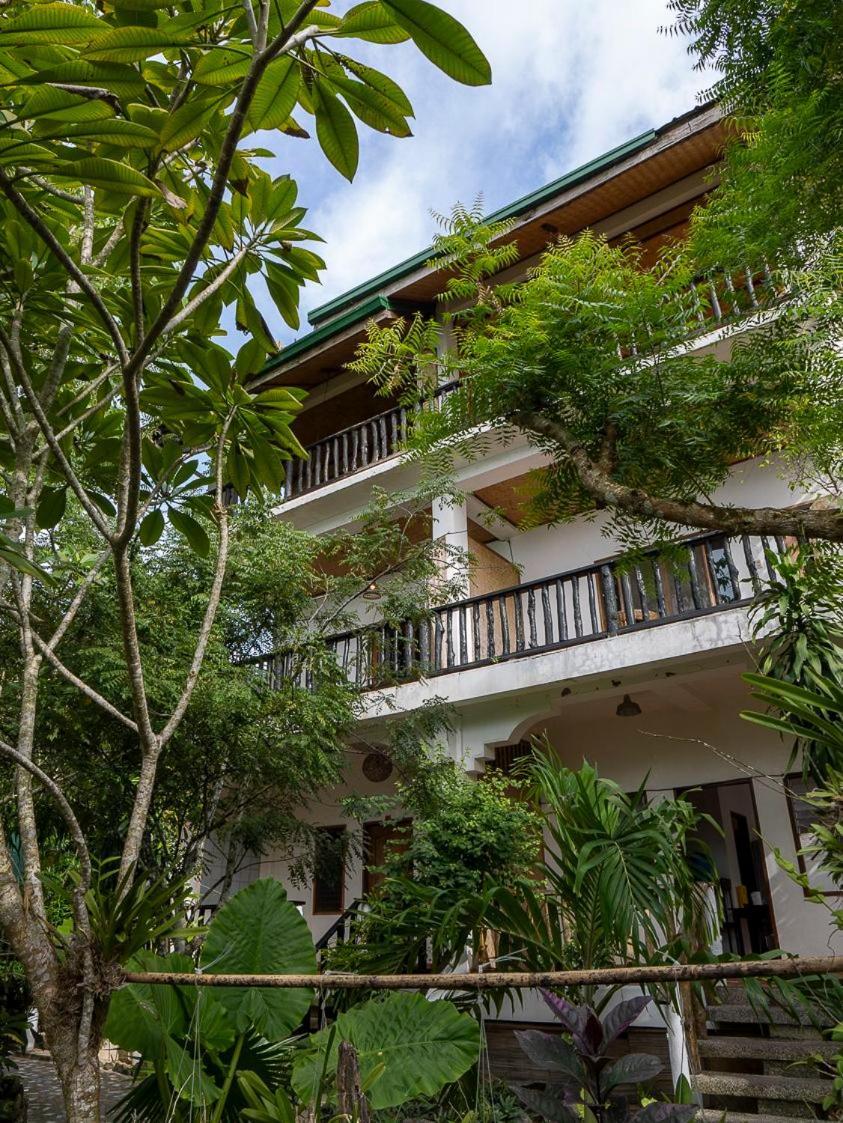 Golden Monkey Beach Hotel Эль-Нидо Экстерьер фото